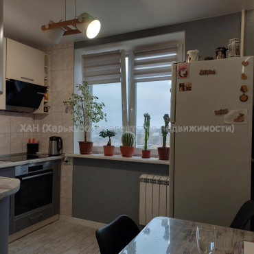 Сдам квартиру, Свинаренко Петра ул. , 2  ком., 62 м², косметический ремонт 