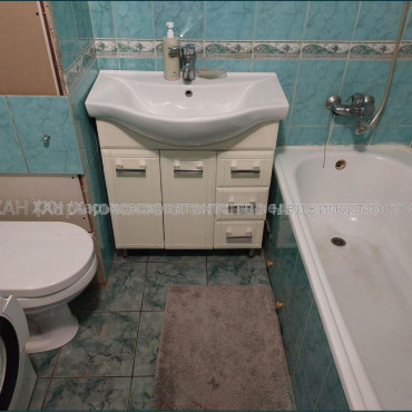 Здам квартиру, Свинаренко Петра ул. , 2 кім., 62 м², косметический ремонт 