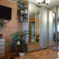 Сдам квартиру, Свинаренко Петра ул. , 2  ком., 62 м², косметический ремонт 