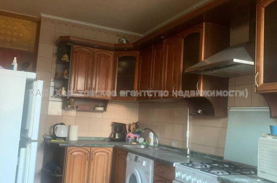 Продам квартиру, Авиационная ул. , 2 кім., 54 м², косметический ремонт 