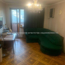 Продам квартиру, Авиационная ул. , 2  ком., 54 м², косметический ремонт