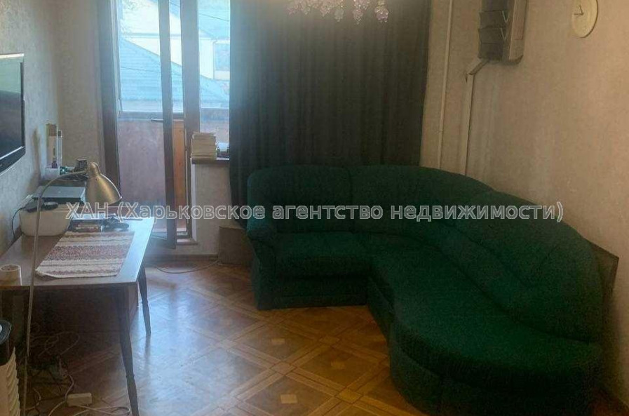 Продам квартиру, Авиационная ул. , 2 кім., 54 м², косметический ремонт 