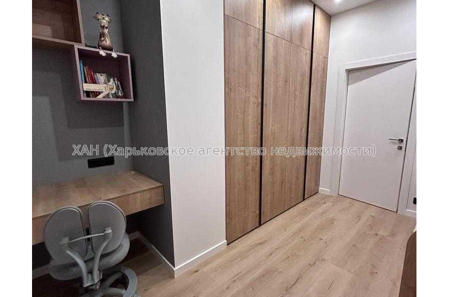 Продам квартиру, Клочковская ул. , 3  ком., 77 м², авторский дизайн 