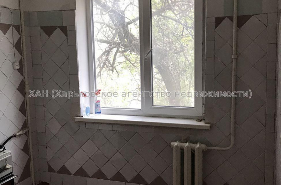 Продам квартиру, Байрона пр-т , 2  ком., 42.60 м², советский ремонт 