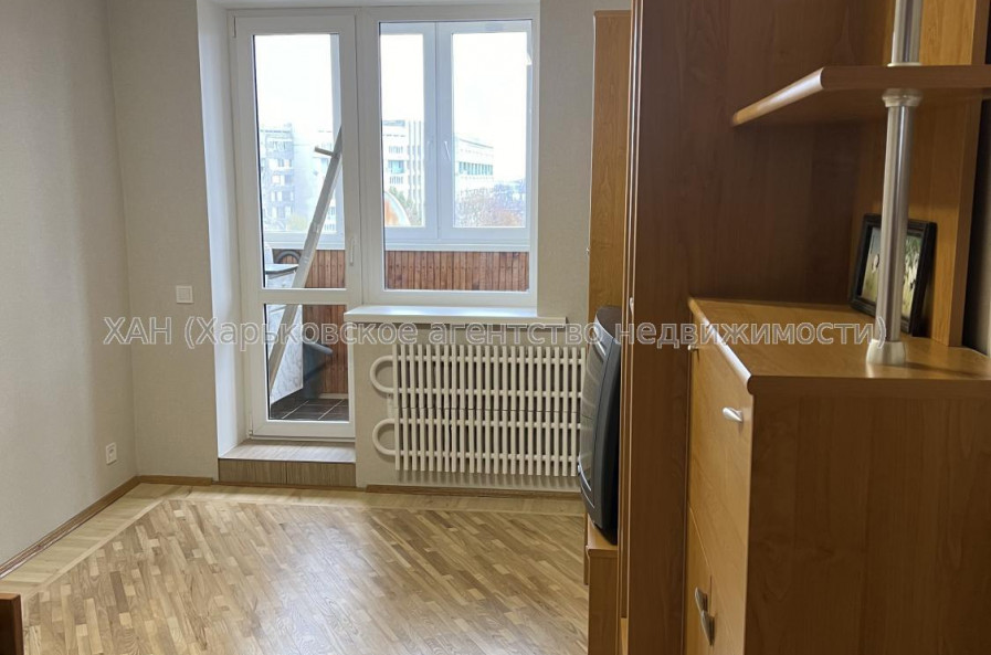 Продам квартиру, Звездная ул. , д. 4 , 3  ком., 69 м², капитальный ремонт 