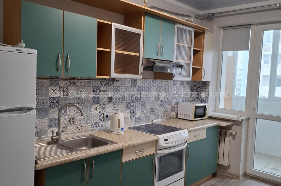Сдам квартиру, Героев Харькова просп. , 1  ком., 45 м², капитальный ремонт 