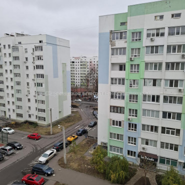 Сдам квартиру, Героев Харькова просп. , 1  ком., 45 м², капитальный ремонт 