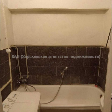 Продам квартиру, Сумгаитская ул. , 3  ком., 60.70 м², без ремонта 