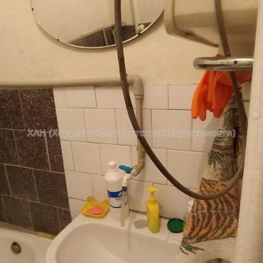 Продам квартиру, Сумгаитская ул. , 3  ком., 60.70 м², без ремонта 