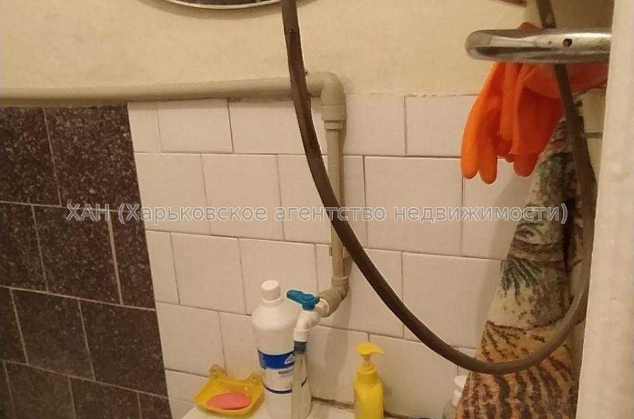 Продам квартиру, Сумгаитская ул. , 3  ком., 60.70 м², без ремонта 