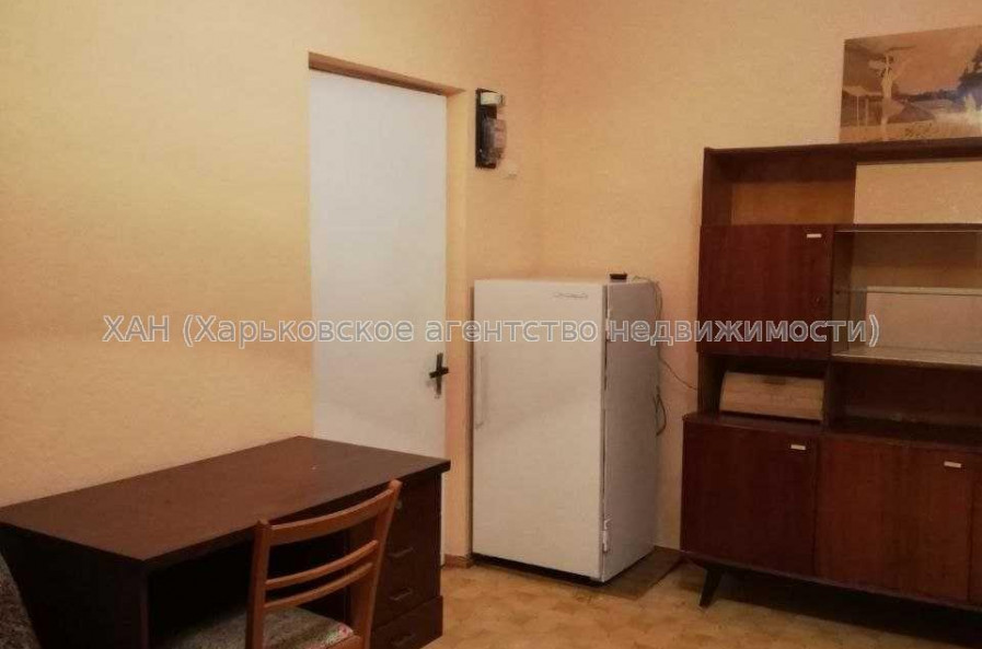 Продам квартиру, Сумгаитская ул. , 3  ком., 60.70 м², без ремонта 