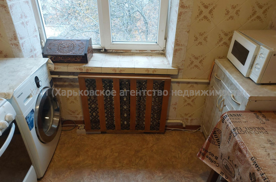 Здам квартиру, Александровский просп. , 2 кім., 46.50 м², косметический ремонт 