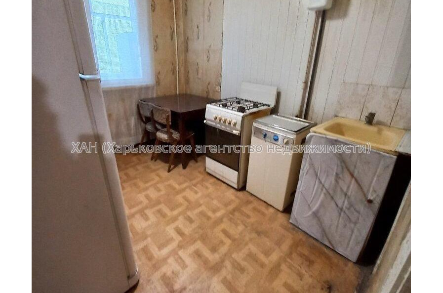 Продам квартиру, Зубарева Александра ул. , 1  ком., 37.70 м², советский ремонт 