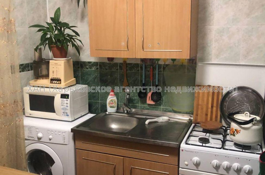 Продам квартиру, Салтовское шоссе , 1  ком., 26 м², советский ремонт 