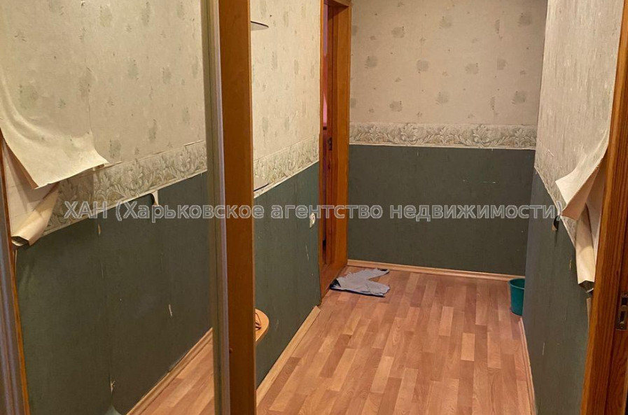 Продам квартиру, 3 кім., 67 м², косметический ремонт 