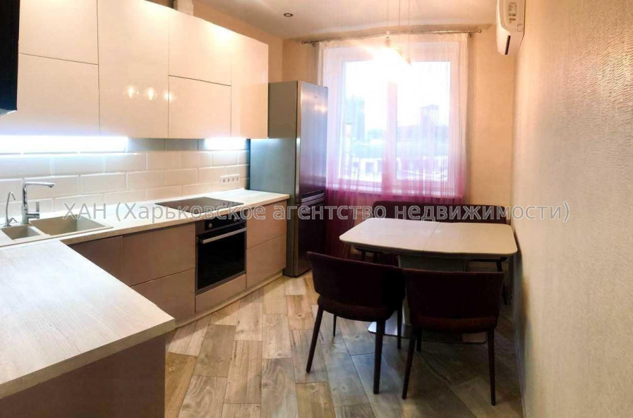 Продам квартиру, Елизаветинская ул. , 2  ком., 65 м², авторский дизайн 