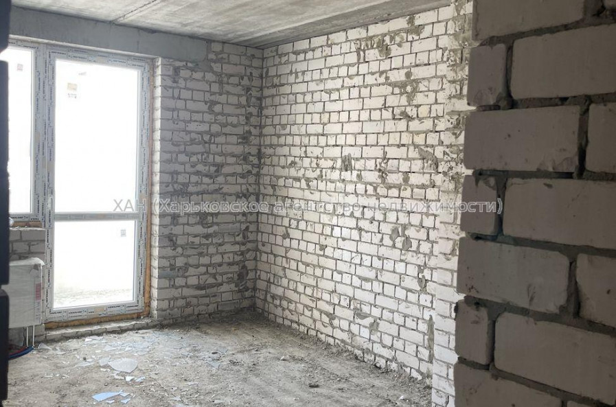 Продам квартиру, Шевченковский пер. , 1 кім., 42 м², без внутренних работ 