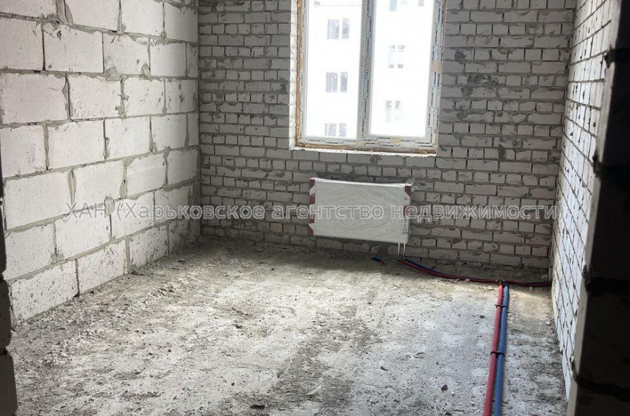 Продам квартиру, Шевченковский пер. , 1  ком., 42 м², без внутренних работ 