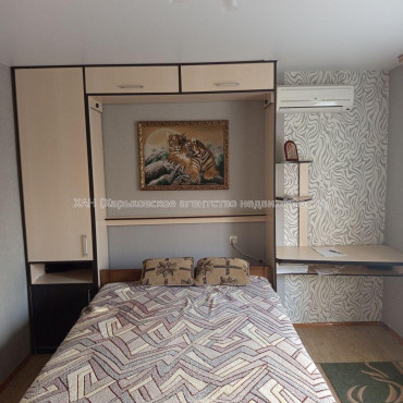 Продам квартиру, Москалёвская ул. , 2 кім., 59 м², евроремонт 