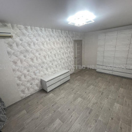 Продам квартиру, Салтовское шоссе , 1  ком., 33 м², евроремонт