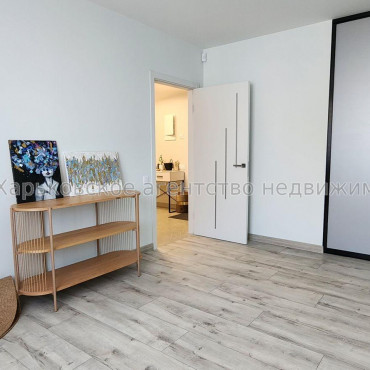 Продам квартиру, Льва Ландау просп. , 2  ком., 112 м², авторский дизайн 