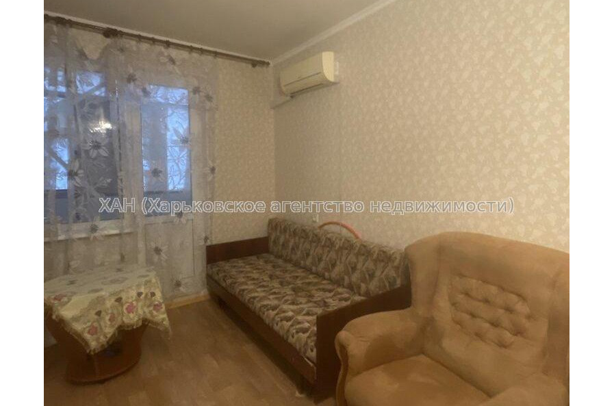 Продам квартиру, Победы просп. , 1  ком., 32 м², косметический ремонт 