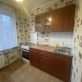 Продам квартиру, Победы просп. , 1 кім., 32 м², косметический ремонт