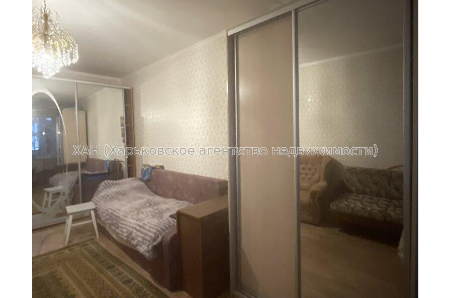 Продам квартиру, Победы просп. , 1  ком., 32 м², косметический ремонт 