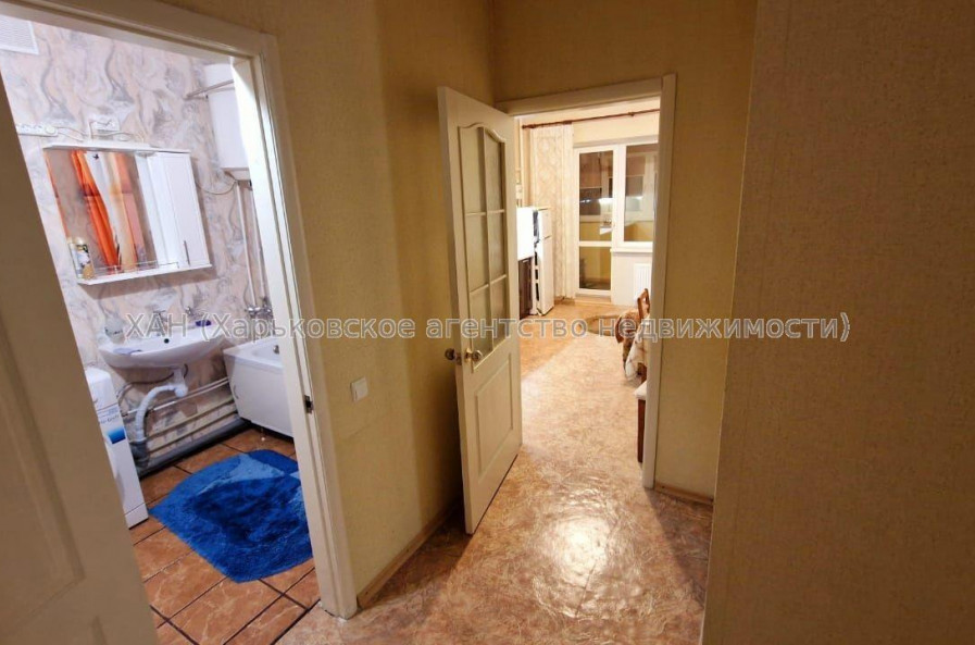 Продам квартиру, Салтовское шоссе , 1 кім., 54 м², косметический ремонт 