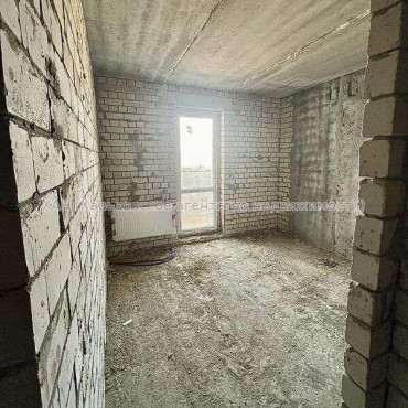 Продам квартиру, Борткевича ул. , 2 кім., 66 м², без ремонта 