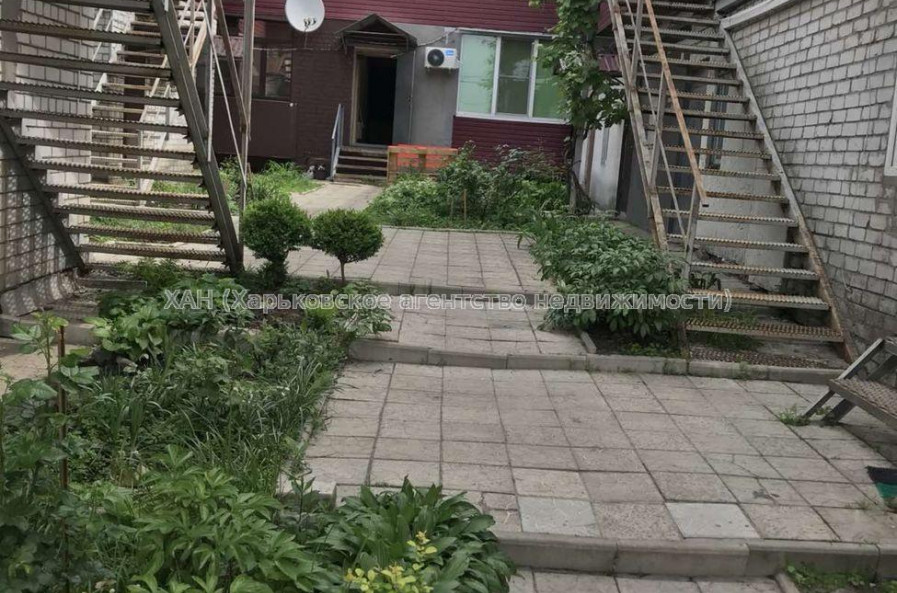 Продам квартиру, Автотракторная ул. , 1 кім., 19 м², капитальный ремонт 