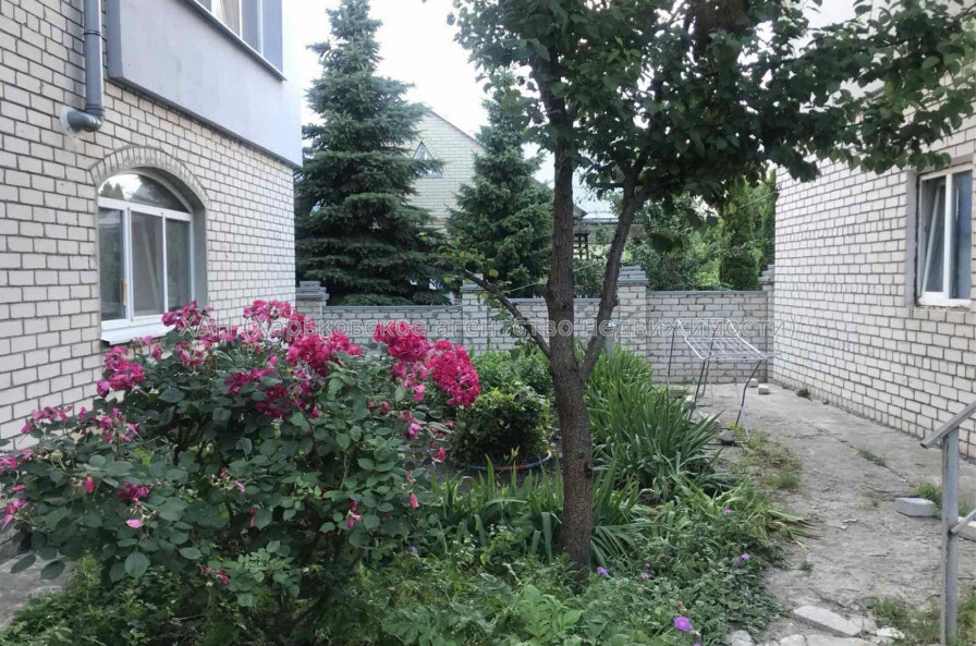 Продам квартиру, Автотракторная ул. , 1 кім., 19 м², капитальный ремонт 