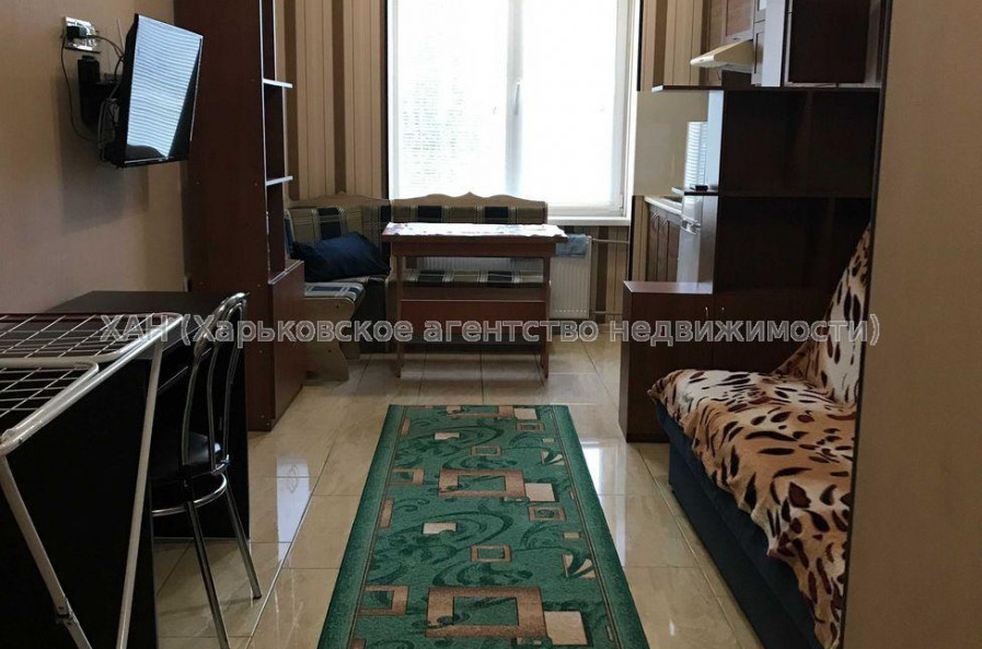 Продам квартиру, Шевченковский пер. , 1 кім., 19.50 м², капитальный ремонт 