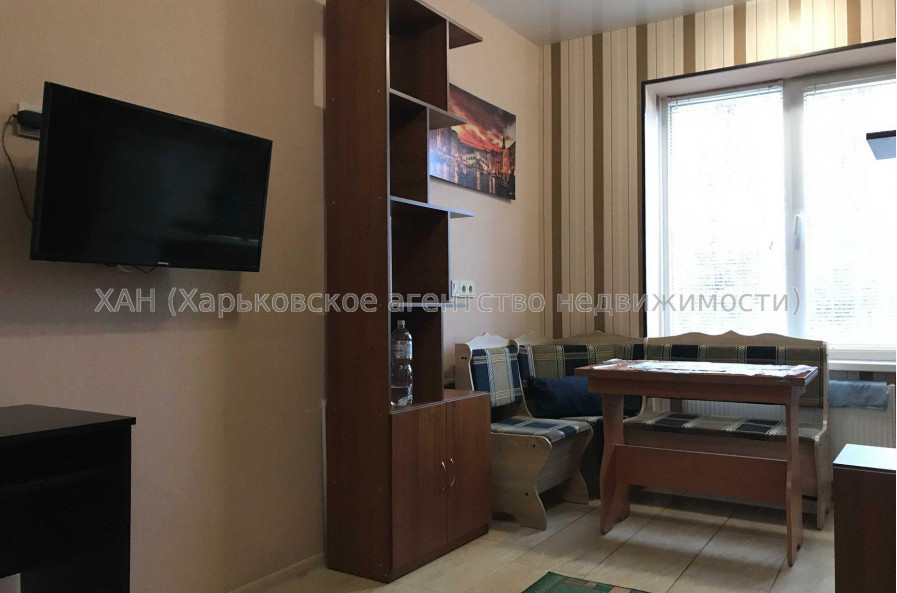 Продам квартиру, Шевченковский пер. , 1 кім., 19.50 м², капитальный ремонт 