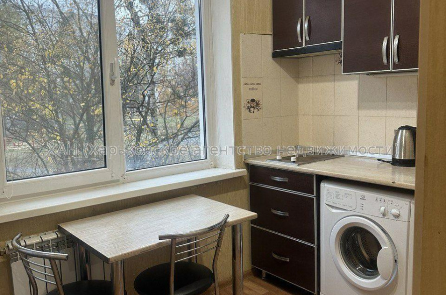 Продам квартиру, 1  ком., 33 м², капитальный ремонт 