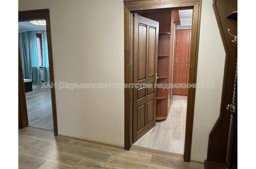 Продам квартиру, Аэрокосмический пр. , 3  ком., 124 м², евроремонт 