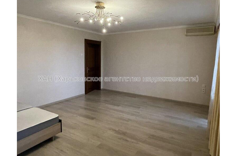 Продам квартиру, Аэрокосмический пр. , 3  ком., 124 м², евроремонт 