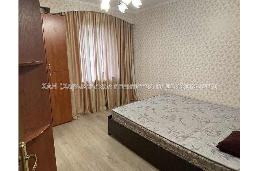 Продам квартиру, Аэрокосмический пр. , 3  ком., 124 м², евроремонт 