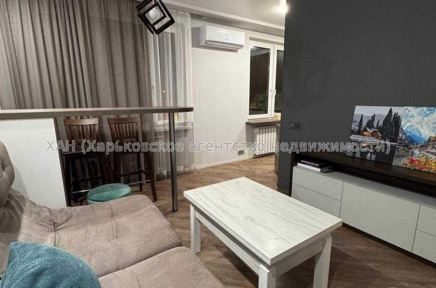 Продам квартиру, 23 Августа ул. , 2  ком., 44 м², авторский дизайн 