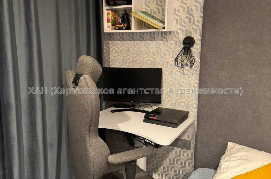 Продам квартиру, 23 Августа ул. , 2  ком., 44 м², авторский дизайн 