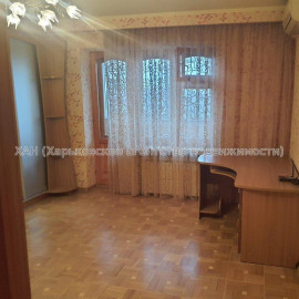 Продам квартиру, Клочковская ул. , 1  ком., 38.80 м², капитальный ремонт