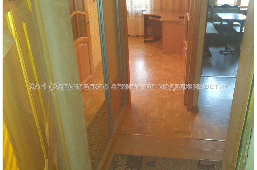 Продам квартиру, Клочковская ул. , 1  ком., 38.80 м², капитальный ремонт 