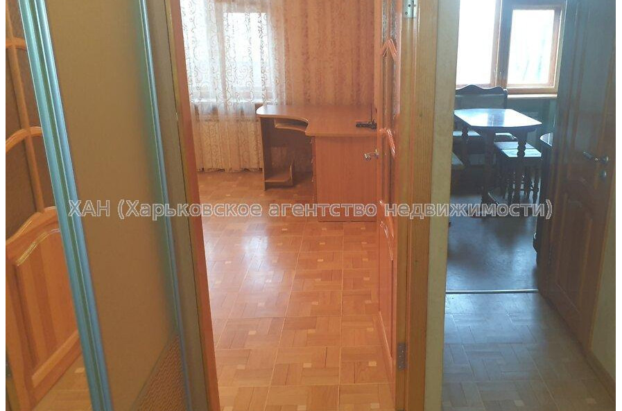 Продам квартиру, Клочковская ул. , 1  ком., 38.80 м², капитальный ремонт 