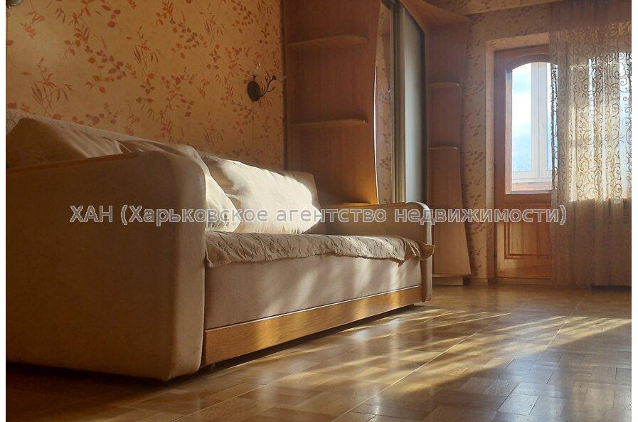 Продам квартиру, Клочковская ул. , 1  ком., 38.80 м², капитальный ремонт 