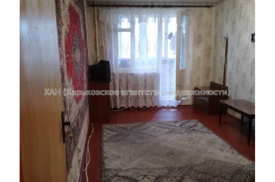 Продам квартиру, Каденюка ул. , 3  ком., 65.70 м², косметический ремонт 