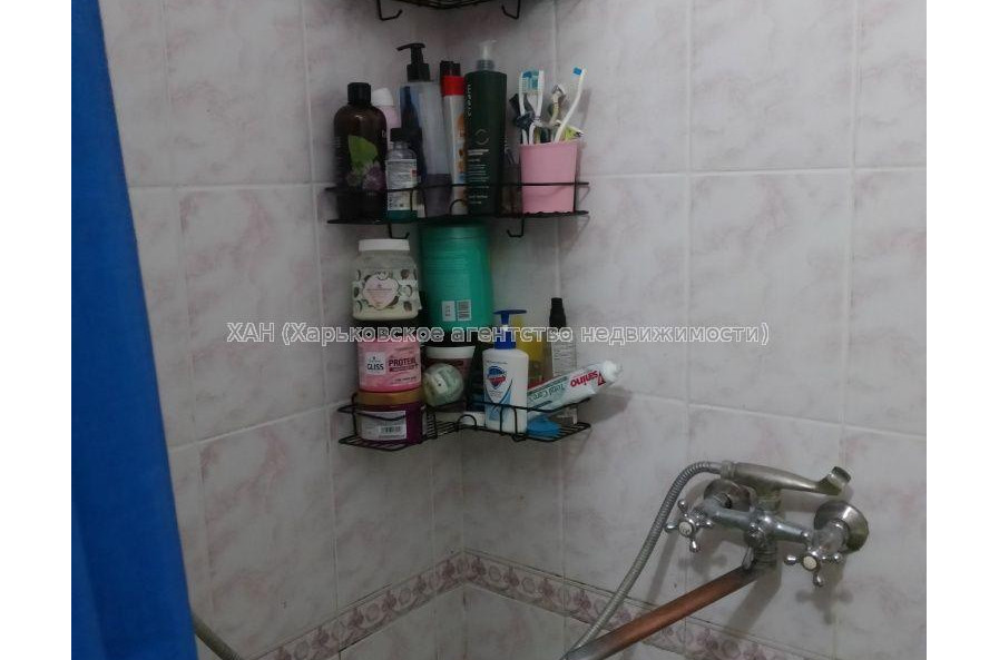 Продам квартиру, Каденюка ул. , 3  ком., 65.70 м², косметический ремонт 