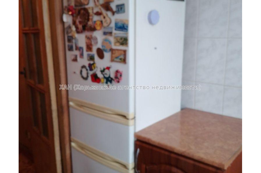 Продам квартиру, Каденюка ул. , 3  ком., 65.70 м², косметический ремонт 