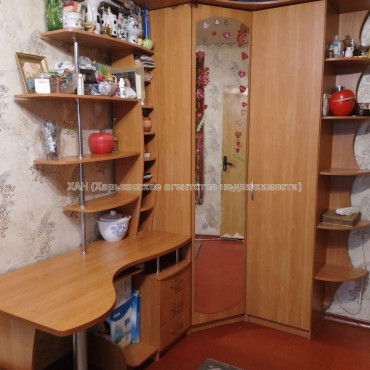 Продам квартиру, Каденюка ул. , 3  ком., 65.70 м², косметический ремонт 