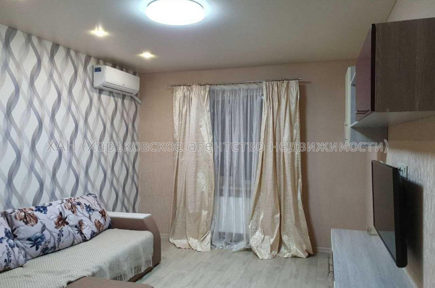 Продам квартиру, Гвардейцев Широнинцев ул. , 1  ком., 37 м², евроремонт 