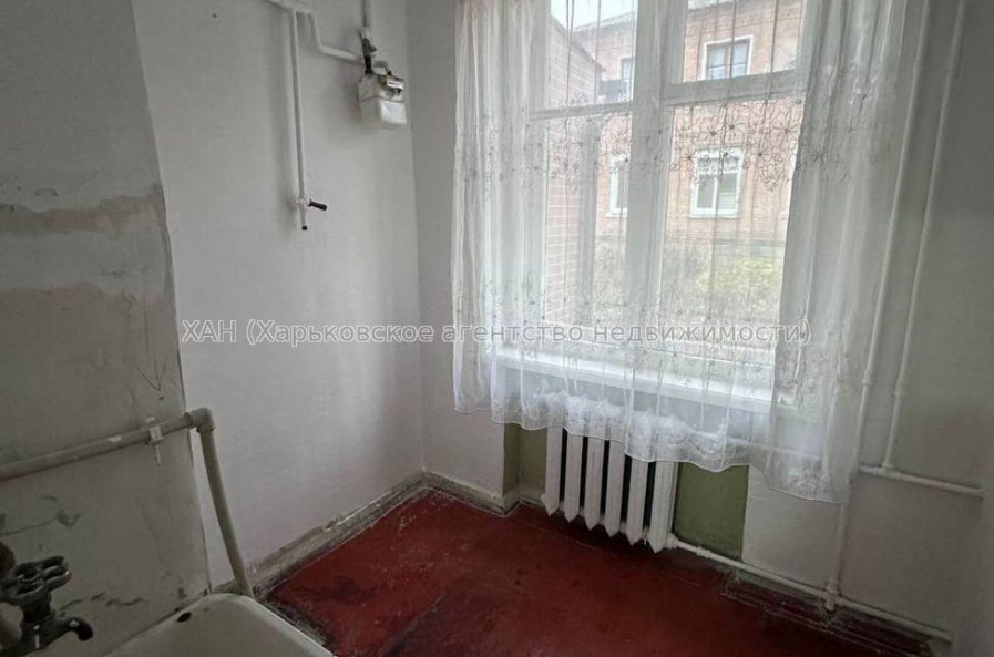 Продам квартиру, Малоджанкойская ул. , 1 кім., 32 м², советский ремонт 